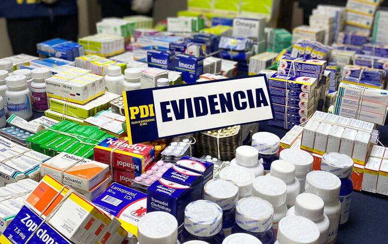 Operativo en Feria Pinto: detienen a comerciante por venta clandestina de medicamentos