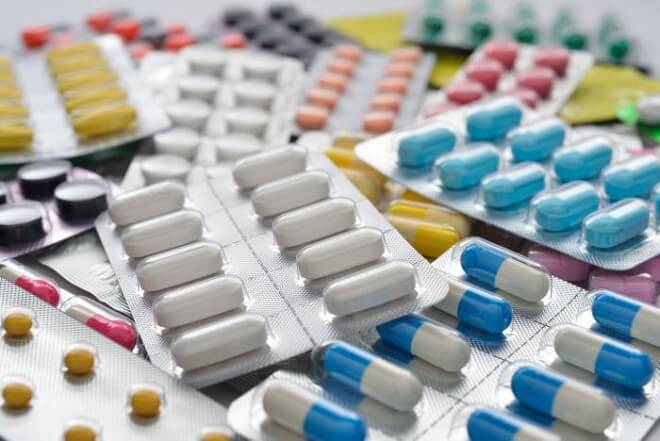 Trump impone aranceles del 100% a medicamentos importados y tensiona el comercio farmacéutico globa
